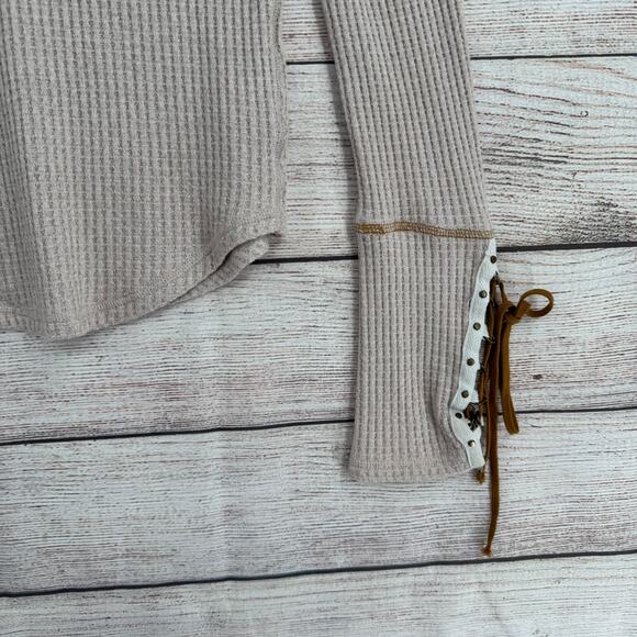 Free People Waffle Knit Lace Up Wrist BOHO Thermal Shirt Womens Small Oatmeal - Picture 5 of 10